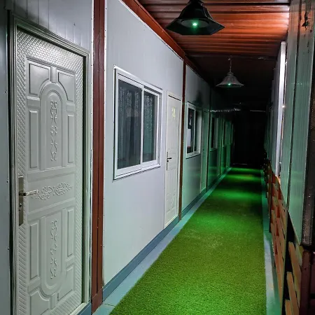 Private Rooms With International Airport View New Delhi Exterior photo