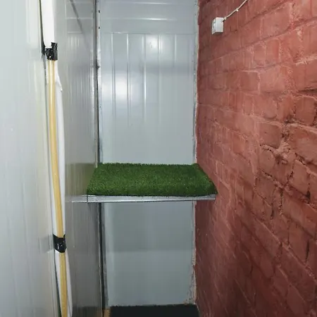 Private Rooms With International Airport View New Delhi Exterior photo