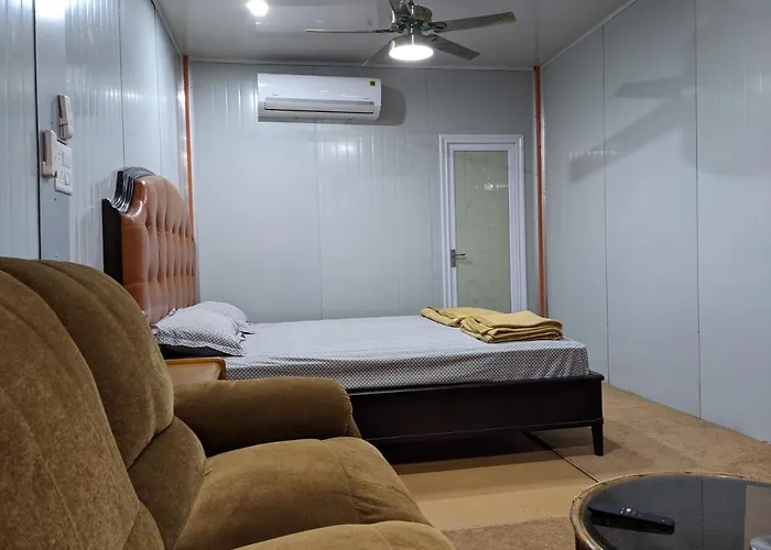 Private Rooms With International Airport View