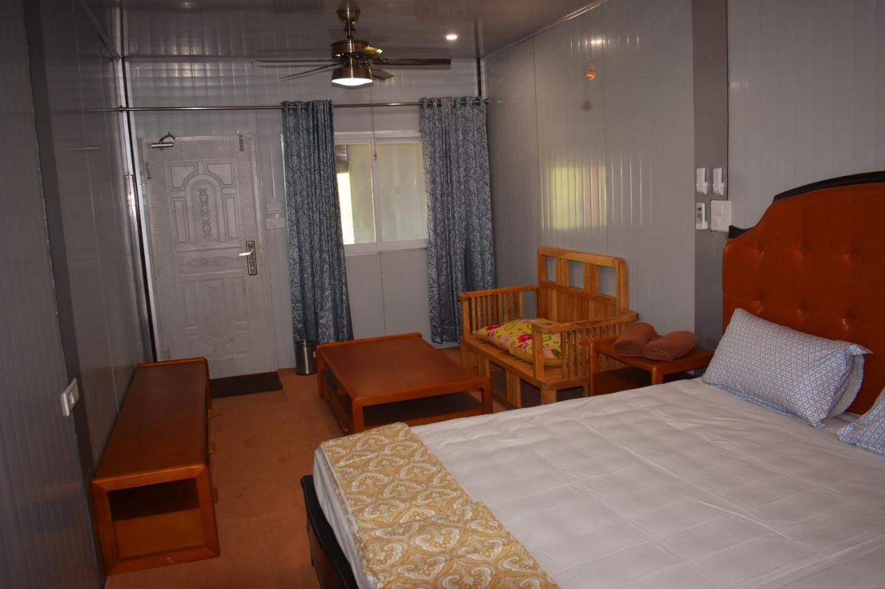 Private With International Airport View * New Delhi