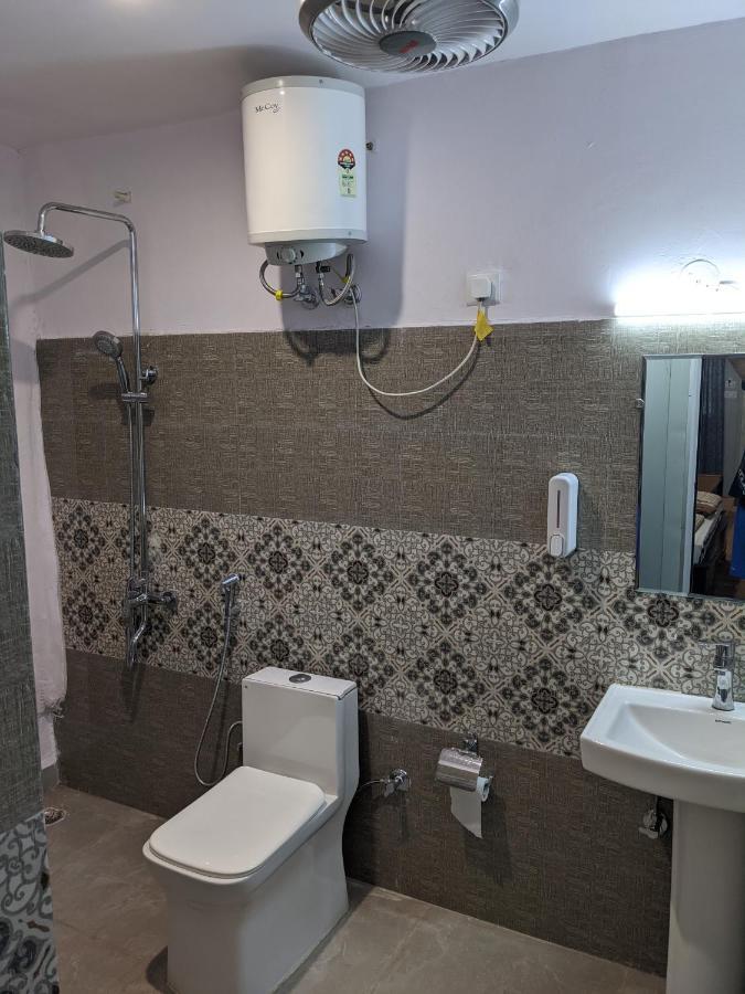 Private With International Airport View * New Delhi